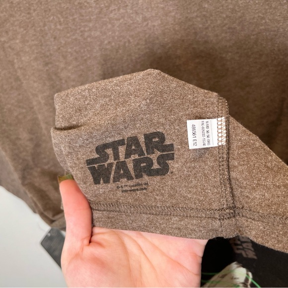 Disney Store Star Wars Chewbacca Men’s Tee Shirt Size Medium NWT - Picture 5 of 5